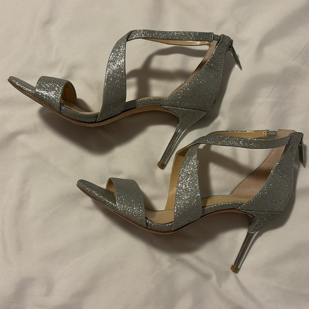 IMAGINE VINCE CAMUTO Pascal2 heeled sandals open toe shoes silver glitter sz 5.5 - Picture 4 of 16